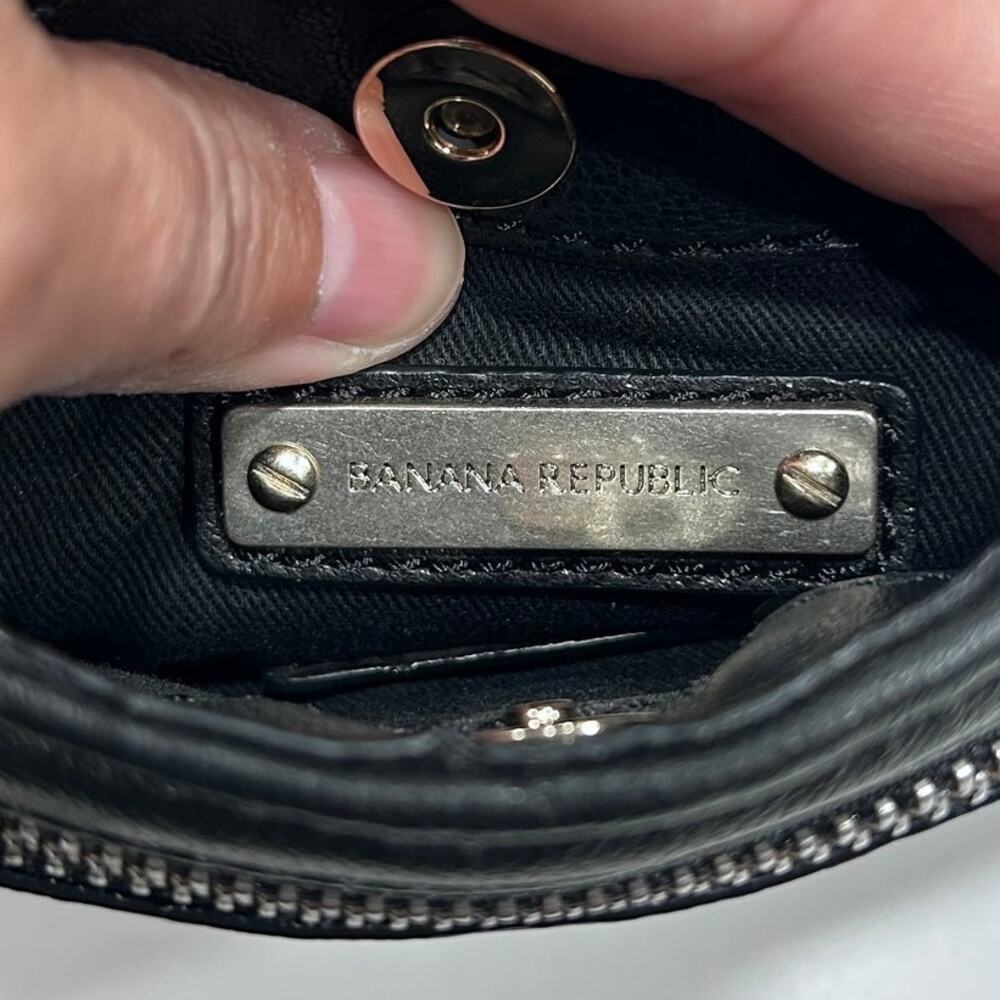 Banana Republic Black Swingpak Soft Lambskin Crossbody Bag Mini - Picture 4 of 10